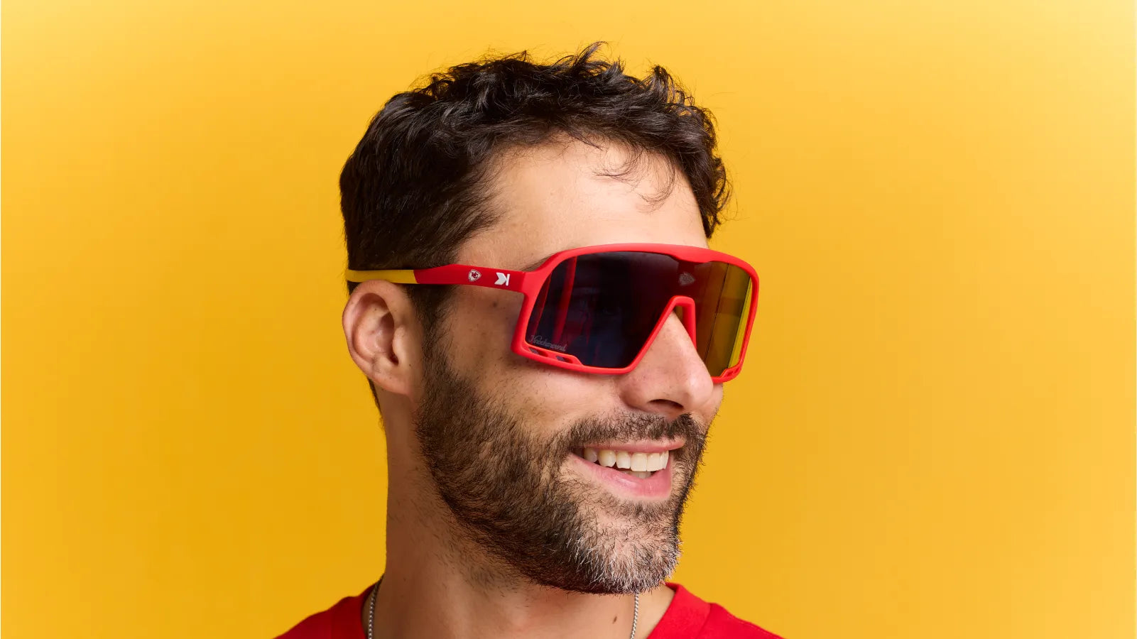 Men wearing Kansas City Chiefs Campeones Sunglasses
