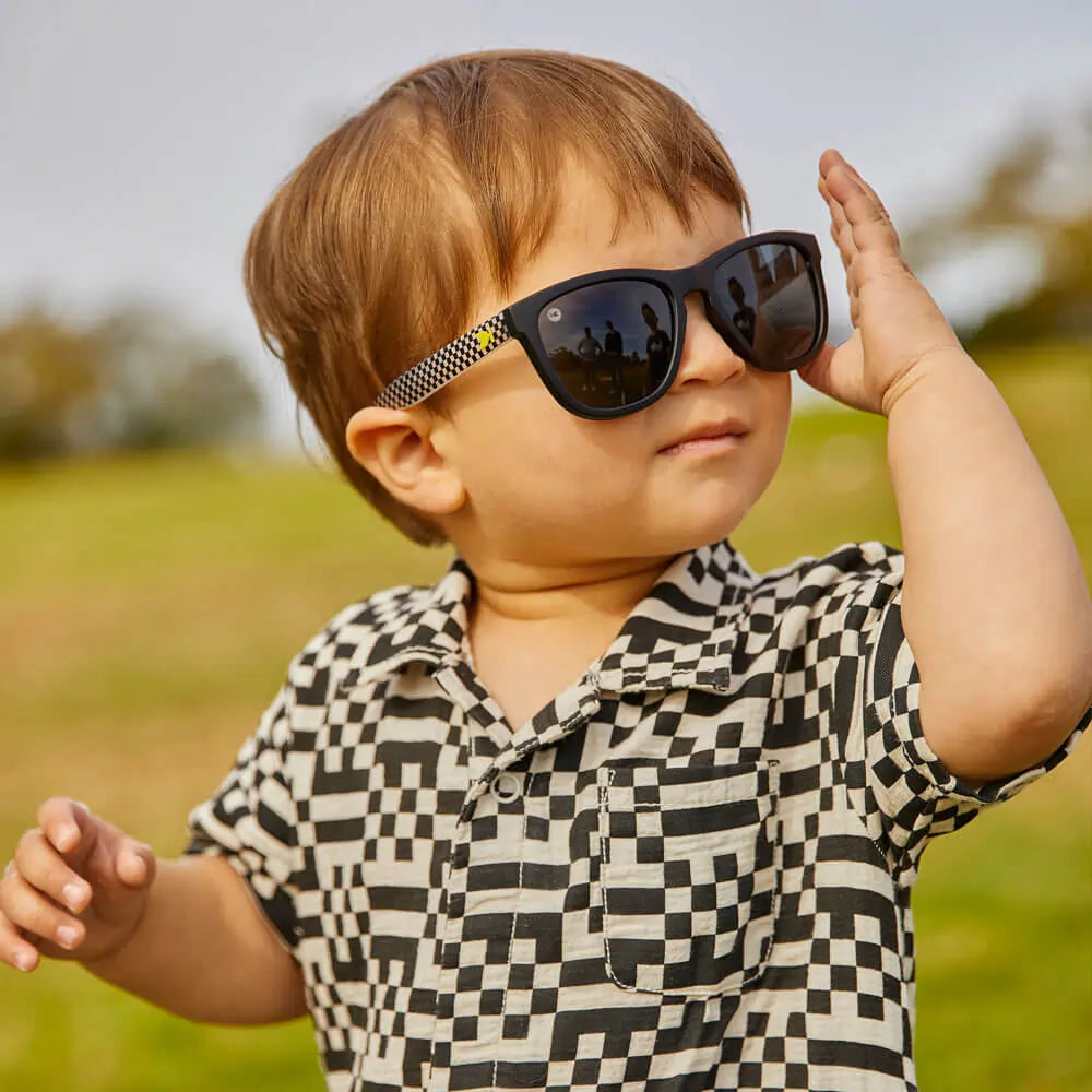 Boy wearing Sk8er Kids Premiums Sunglasses