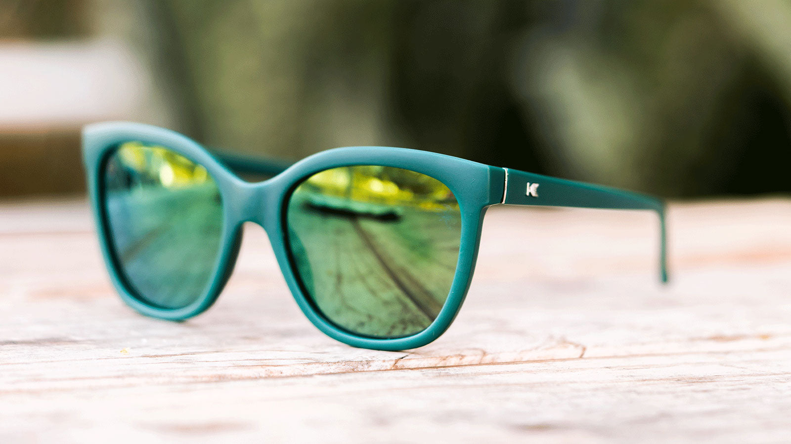 Lifestyle photot of Poison Ivy Deja Views Sunglasses