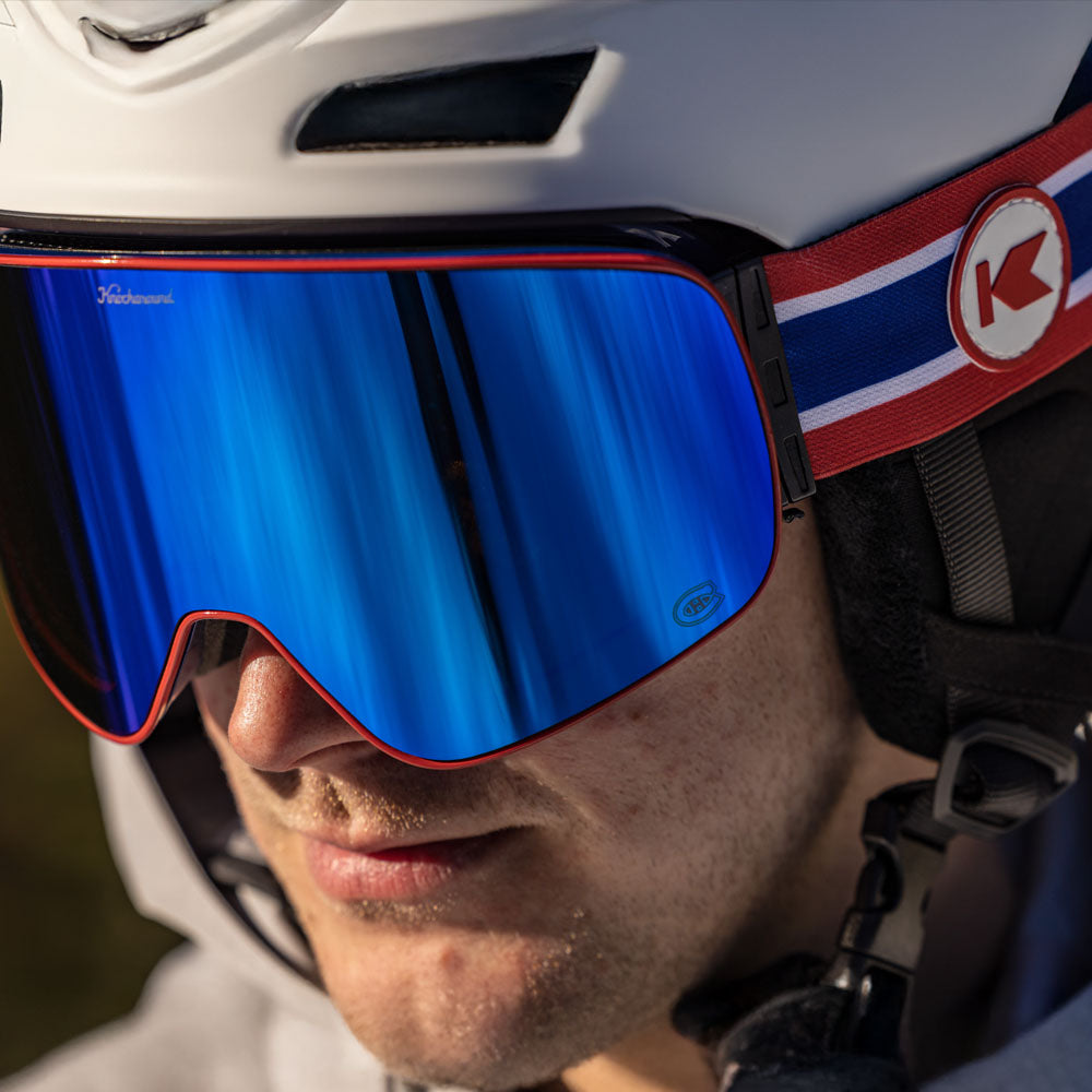 Men wearing Montreal Canadiens Slingshots