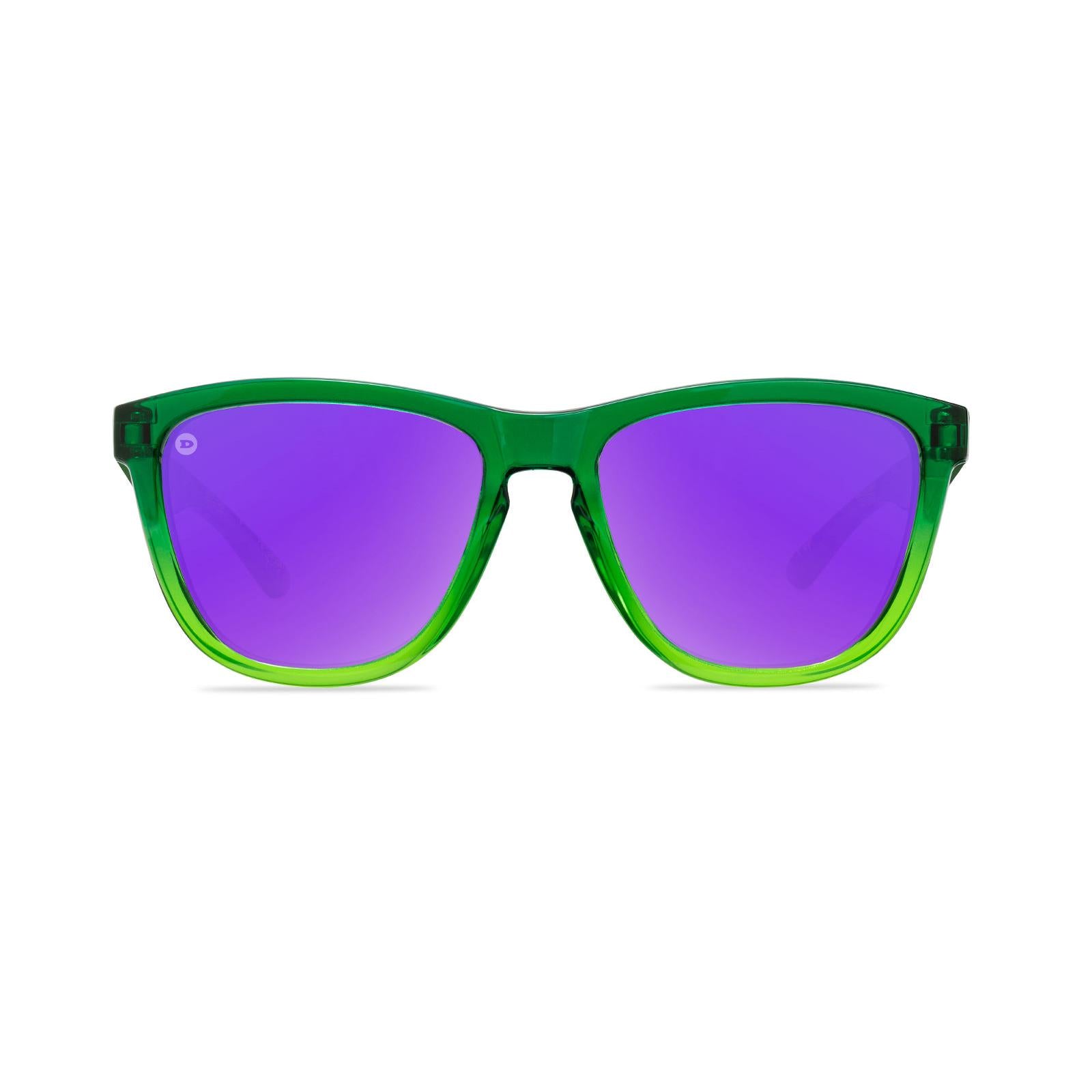 Teenage Mutant Ninja Turtles featuring Donatello, Front