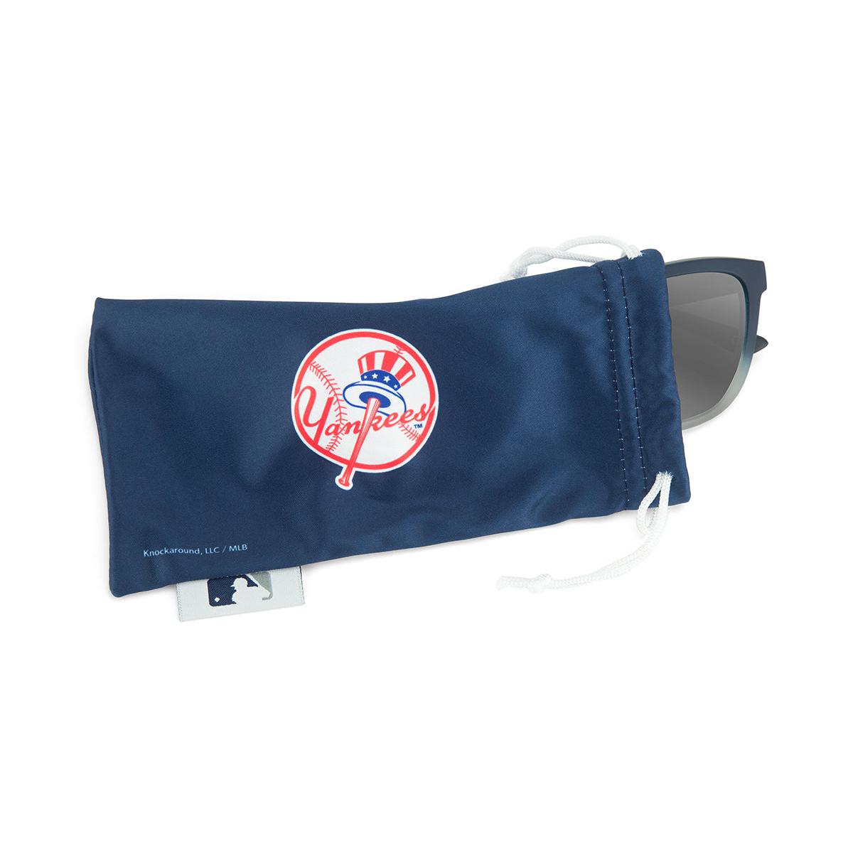 Knockaround and New York Yankees Premiums Sport, Pouch