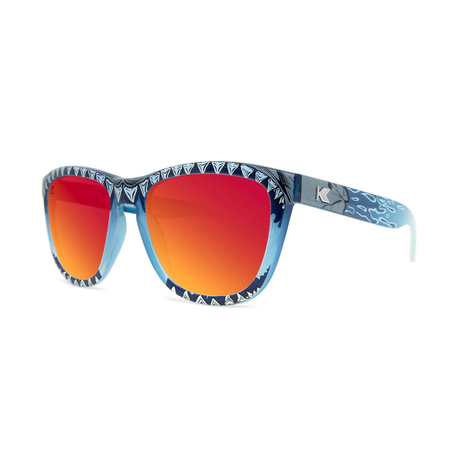 Knockaround x Shark Week Collaboration 2022, Threequarter