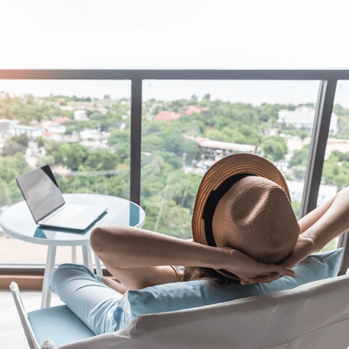 Bleisure Travel: A Look into How You Can Start Mixing Business With Pleasure