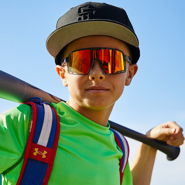 Boy wearing Magma Kids Campeones