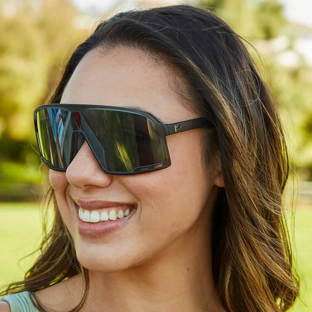 Women wearing Robotron 5000 Campeones Sunglasses