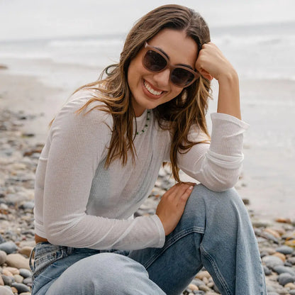 Women wearing Rose Latte Deja Views Sunglasses