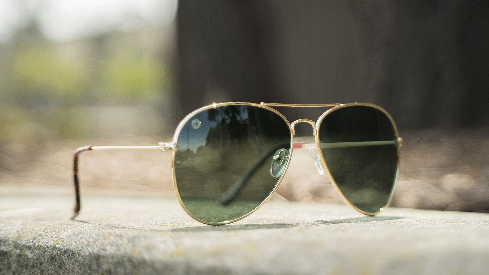 Green and gold clearance aviators