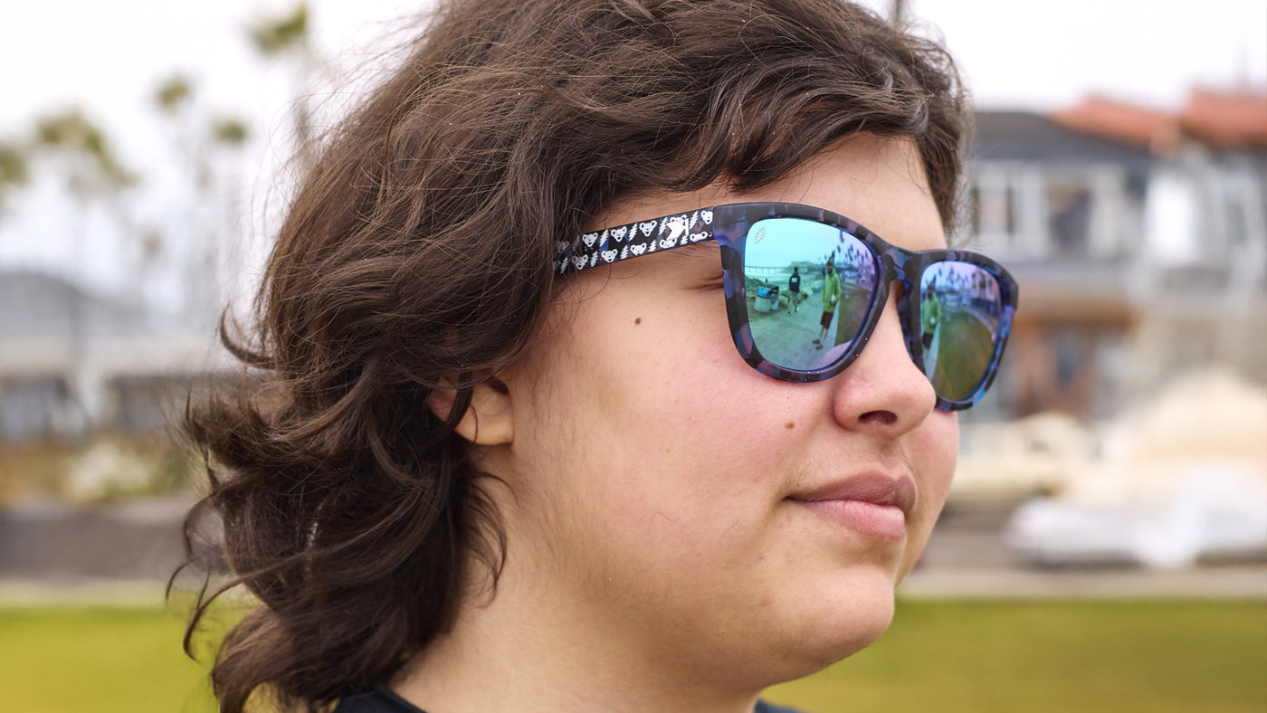 Men wearing Grateful Dead Bolt Bears Premiums Sunglasses