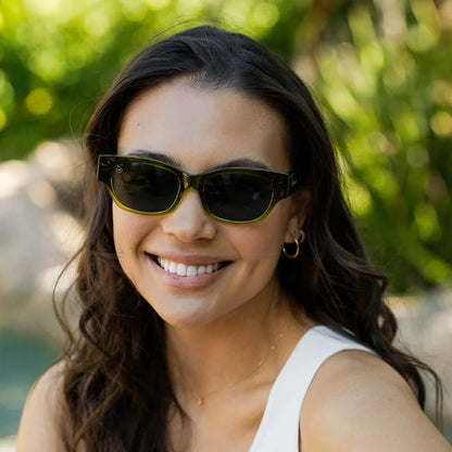 Woman wearing Nori Junipers sunglasses
