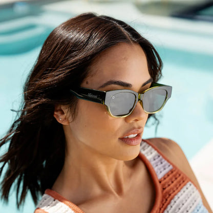 Woman wearing Nori Junipers sunglasses