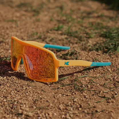 Lifestyle photo of Hot Streak Kids Campeones Sunglasses