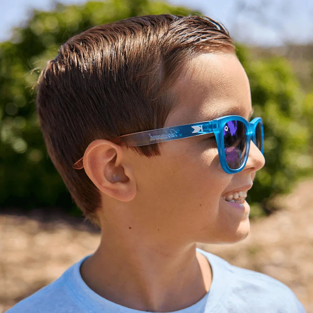 Boy wearing Rocket Pop Kids Premiums Sunglasses
