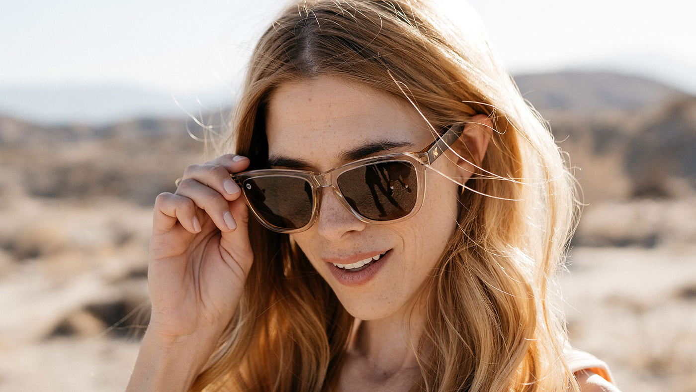 Woman wearing On The Rocks Premiums Sunglasses