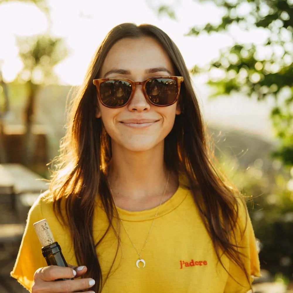 Women wearing Glossy Blonde Tortoise Shell / Amber Paso Robles Sunglasses
