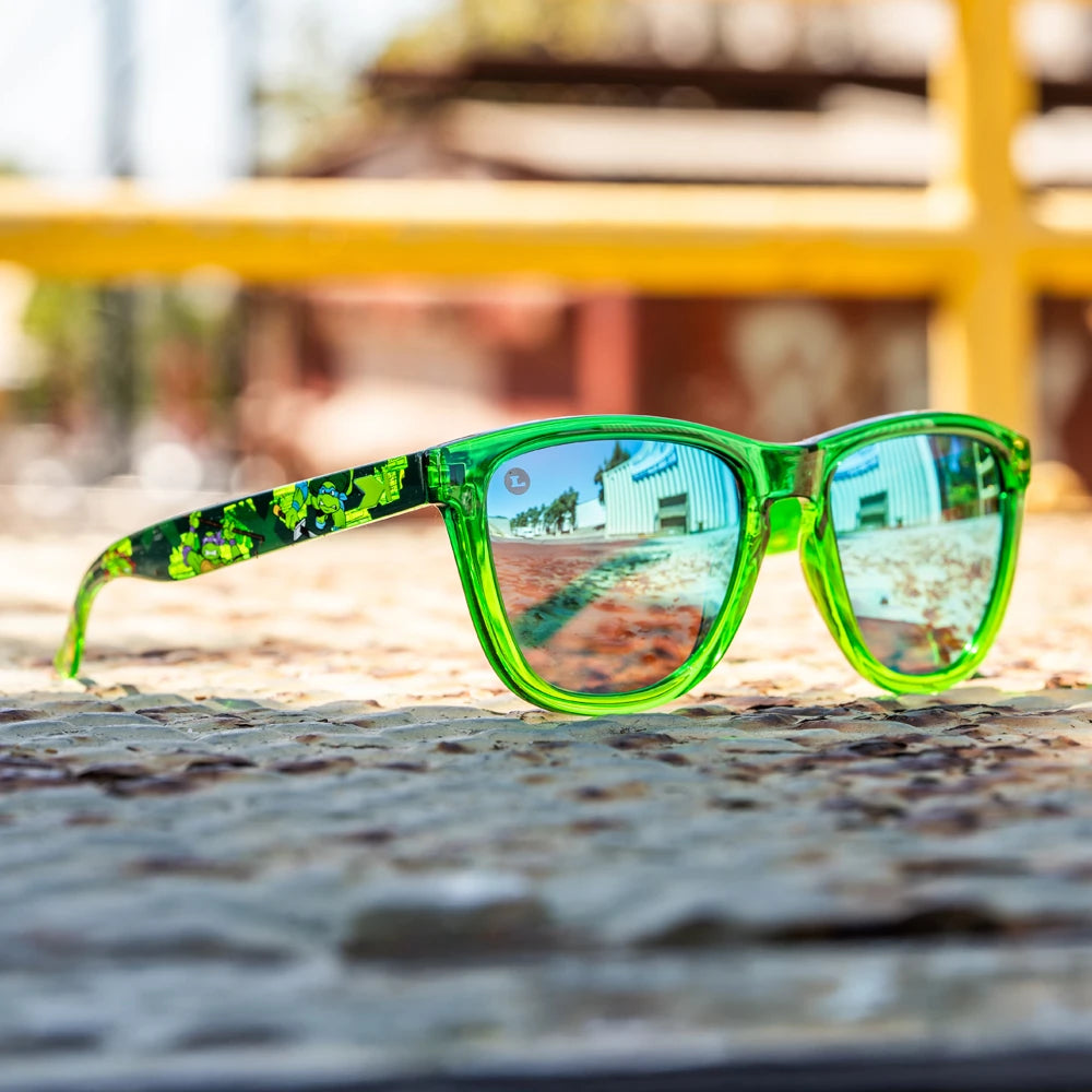 Lifestyle photo of TMNT Leonardo Premiums Sunglasses
