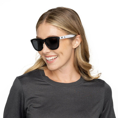 Women wearing Chicago White Sox Premiums Sport Sunglasses