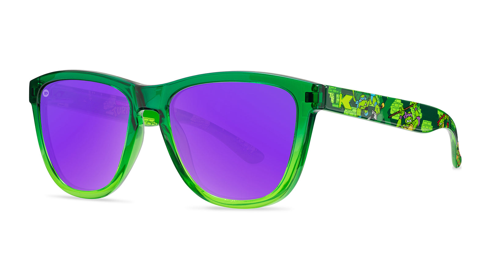 Teenage Mutant Ninja Turtles featuring Donatello, Threequarter