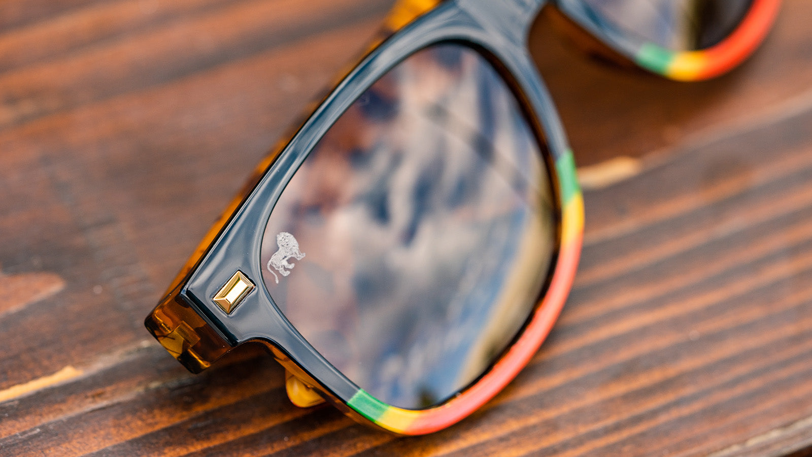 Lifestyle photo of Bob Marley Fort Knocks Sunglasses