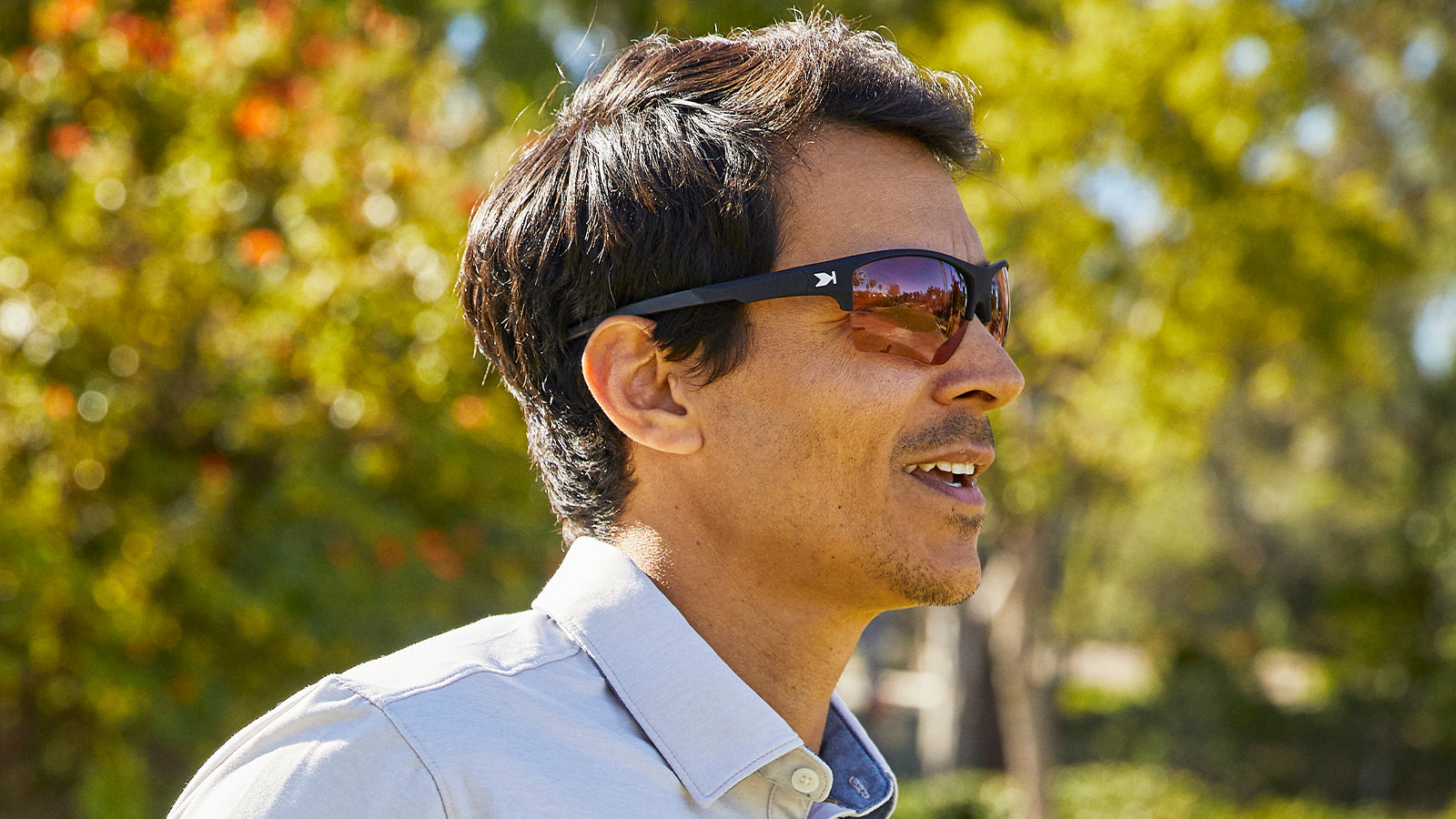 Man wearign Fairway Flight Paths Sunglasses
